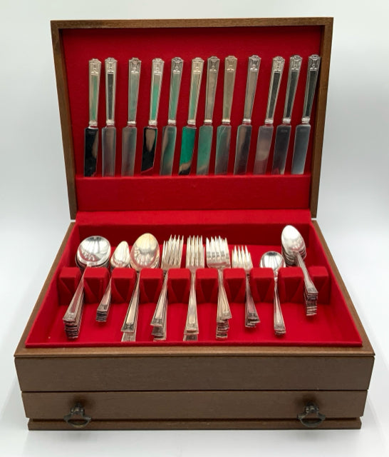 Holmes &  Edwards Silverplate Flatware with Silver Chest