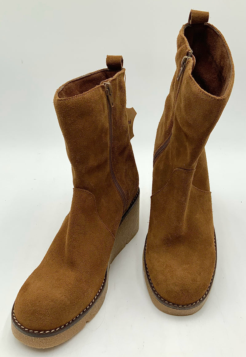 BERTUCHI Chestnut Suede Wedge Ankle Boots 9