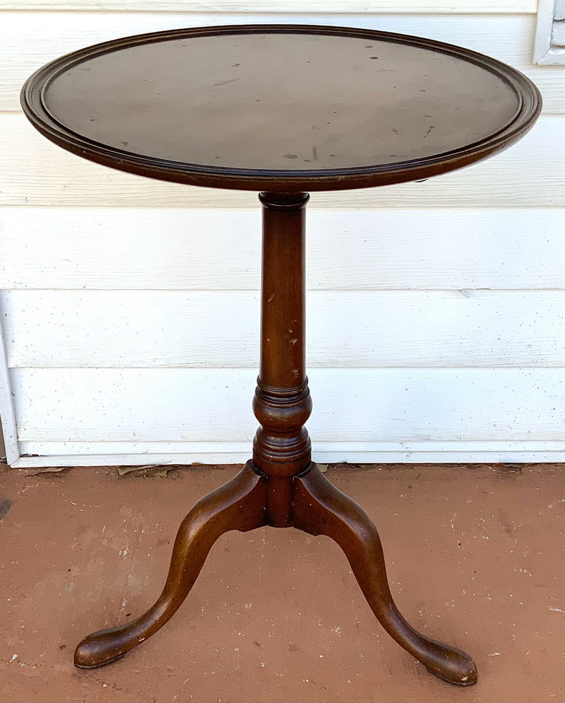 Kittinger Colonial Williamsburg Round Occasional Table