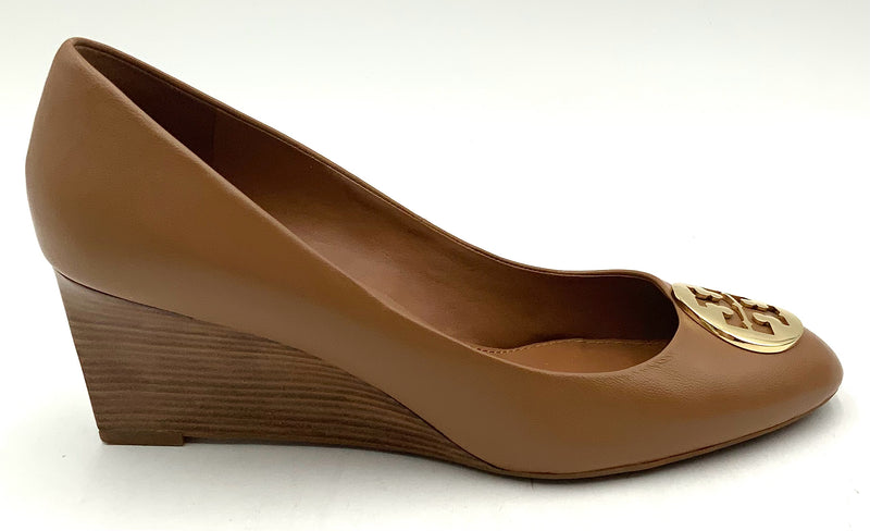 TORY BURCH Camel Leather Logo Almond Toe Wedge Pumps 11