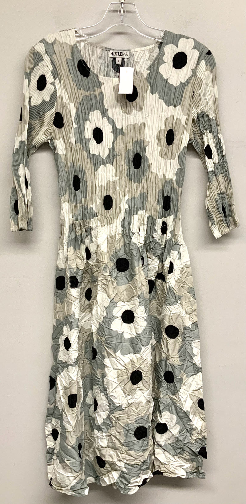 ALQUEMA Grey Taupe Cream Black Floral Crinkle Smash Pocket 3/4 Slv Dress