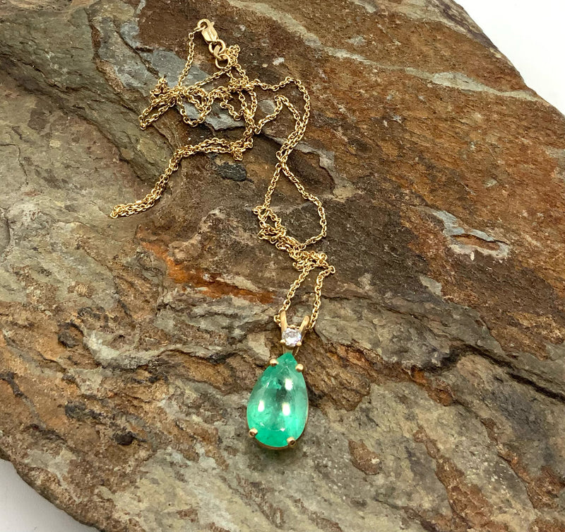 14kt Gold, Diamond & Emerald Necklace