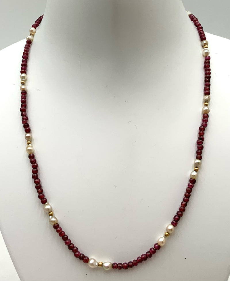 14kt Gold, Garnet & Pearl Necklace