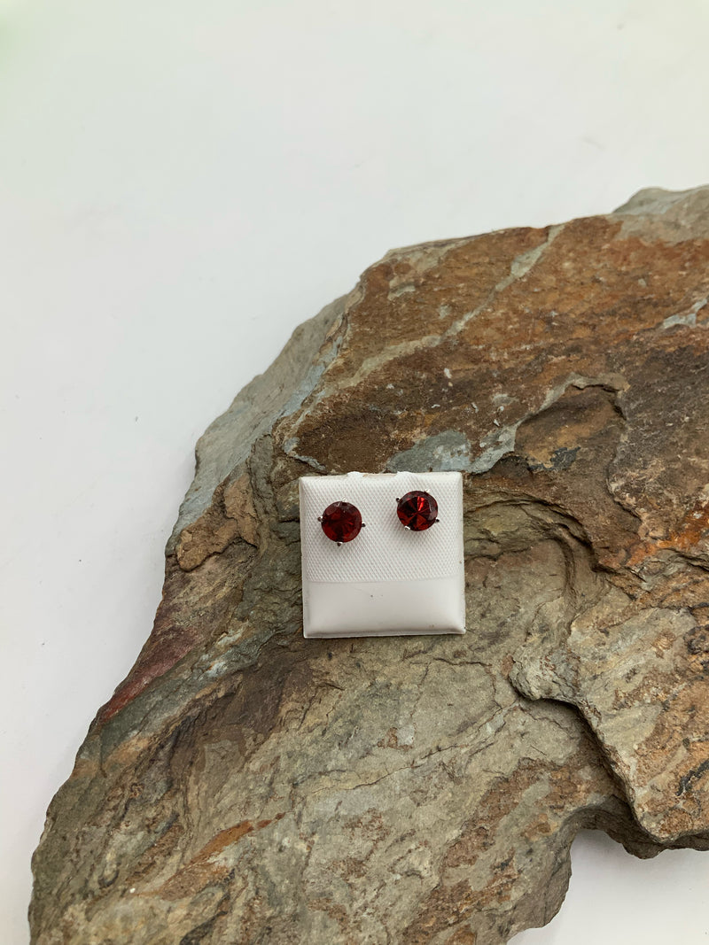 14kt Gold & Pyrope Garnet Stud Earrings