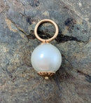 14kt Gold & Faux Pearl Pendant