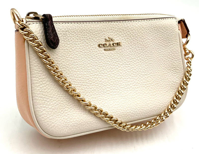 COACH Cream/Peach Pebbled Lea w/Gold Chain Wristlet