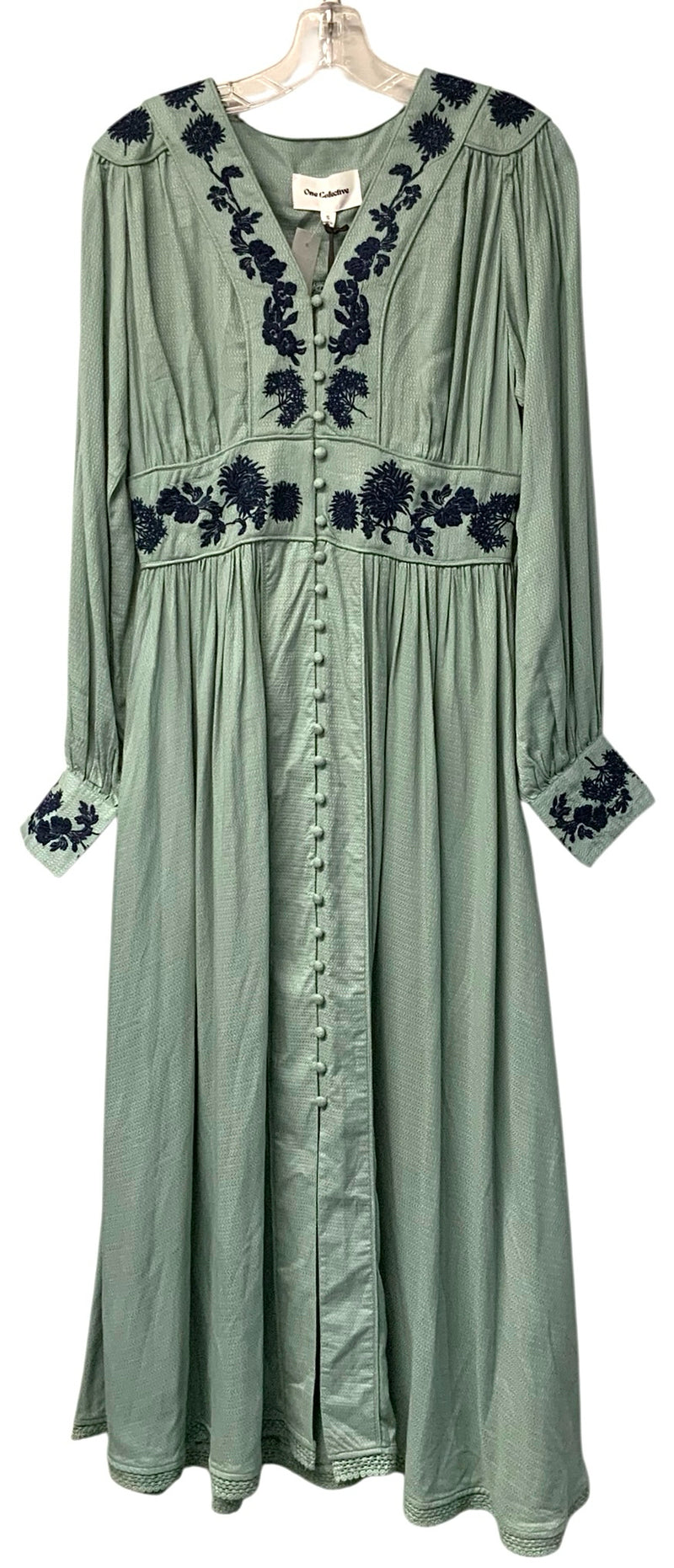 ONE COLLECTIVE Green w/Navy Floral Embroid L/S B/D Dress