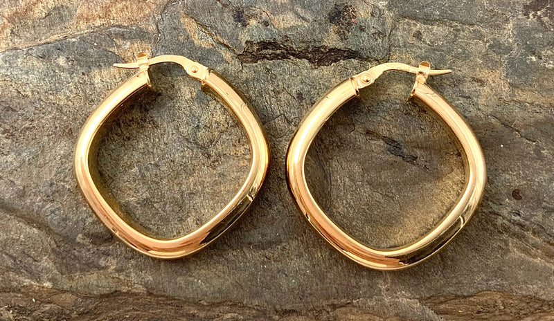 14kt Gold Hollow Square-Shaped Earrings