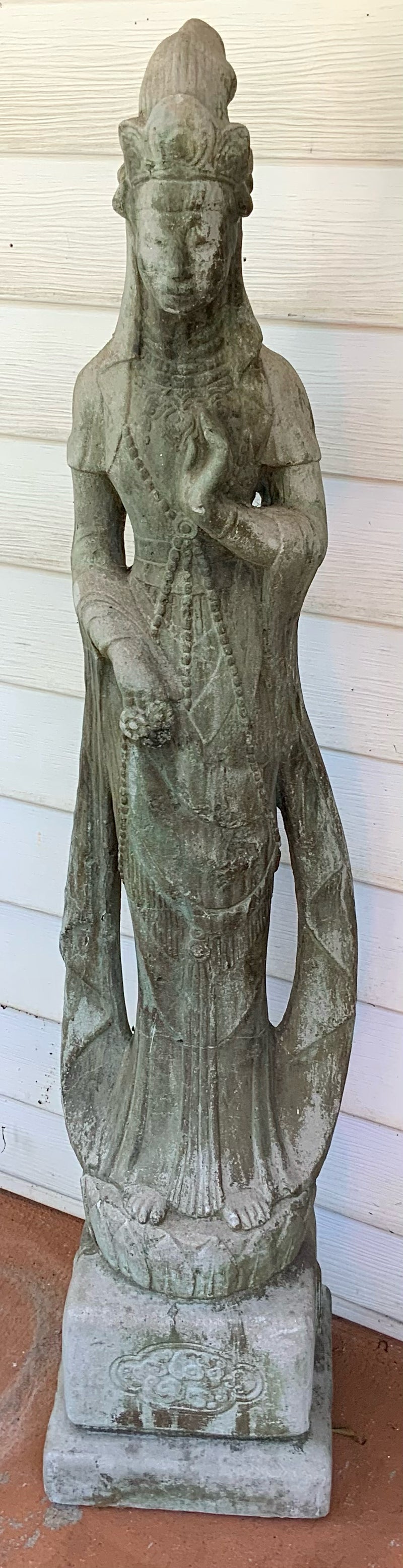 Concrete Quan Yin Garden Statue