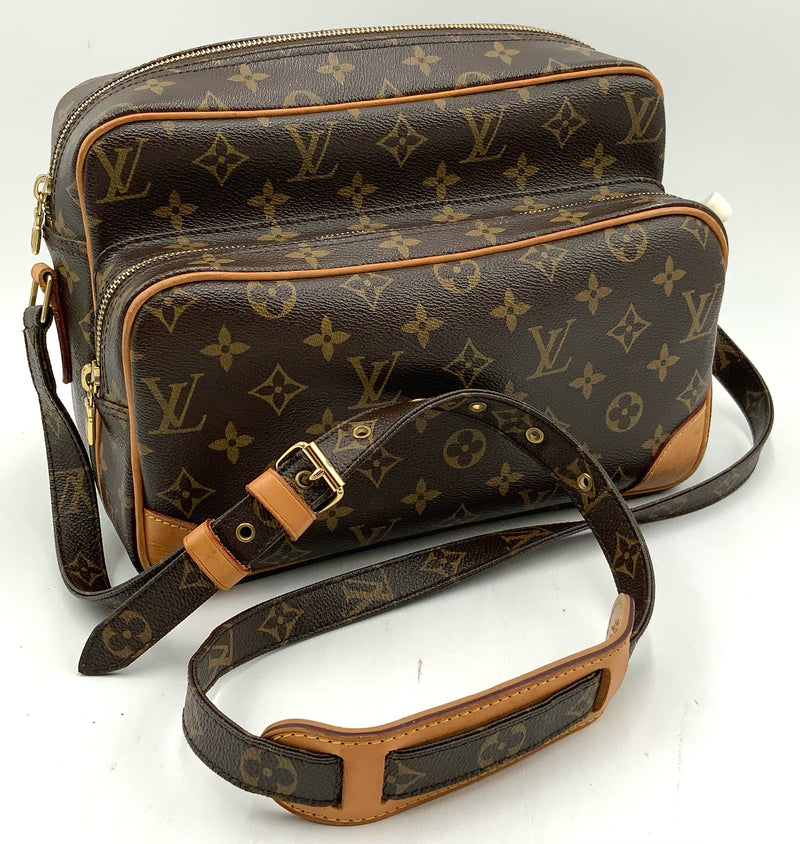 LOUIS VUITTON Monogram Nile GM Crossbody GM
