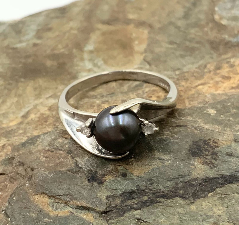 14kt Gold, Diamond & Pearl Ring