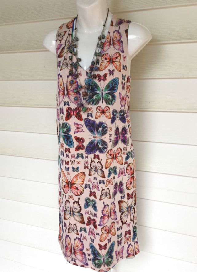 NALLY & MILLIE Pink/Multi Butterfly Print V-Neck S/L Dress