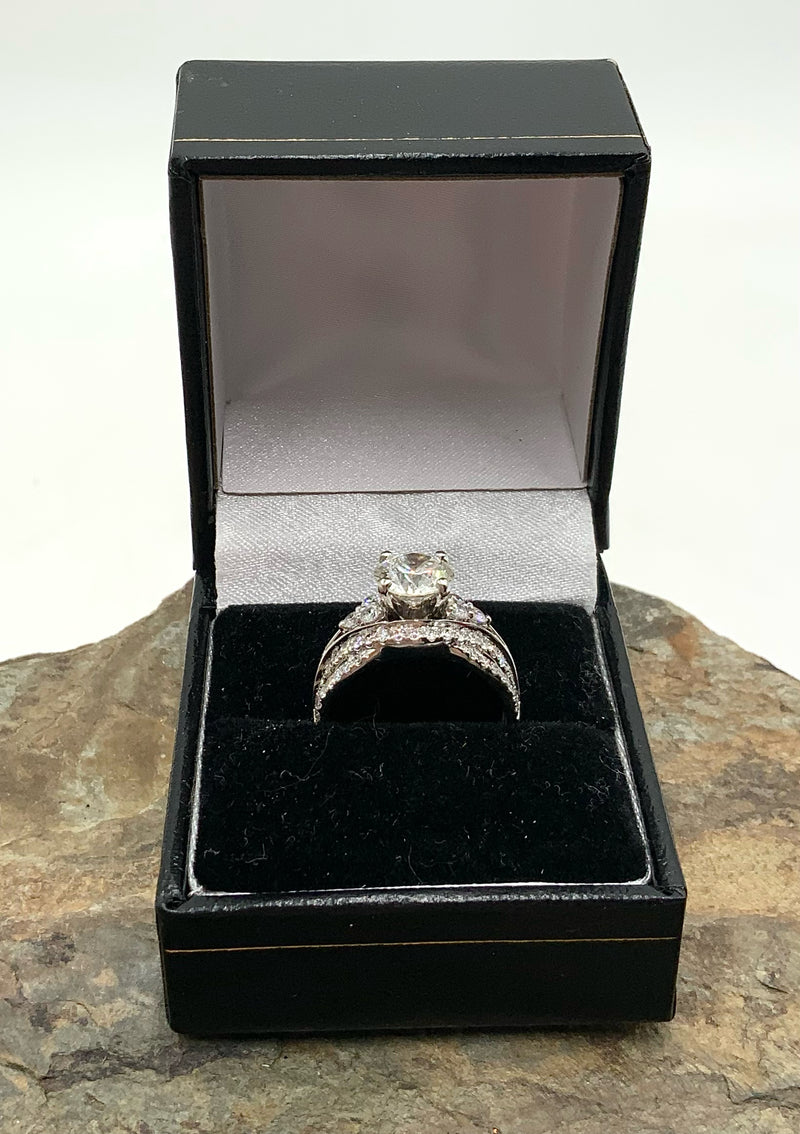 14kt Gold & Diamond Ring