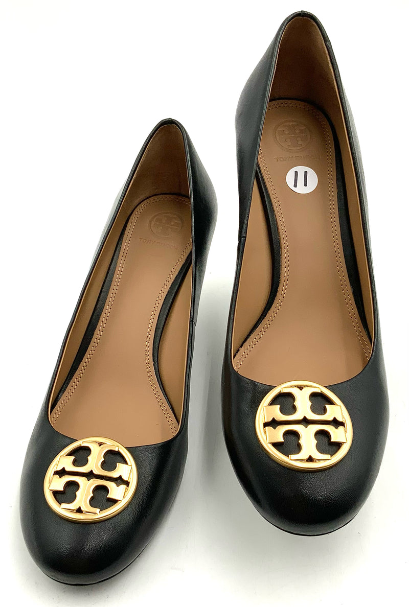 TORY BURCH Black Leather Logo Round Toe Wedge Pumps 11