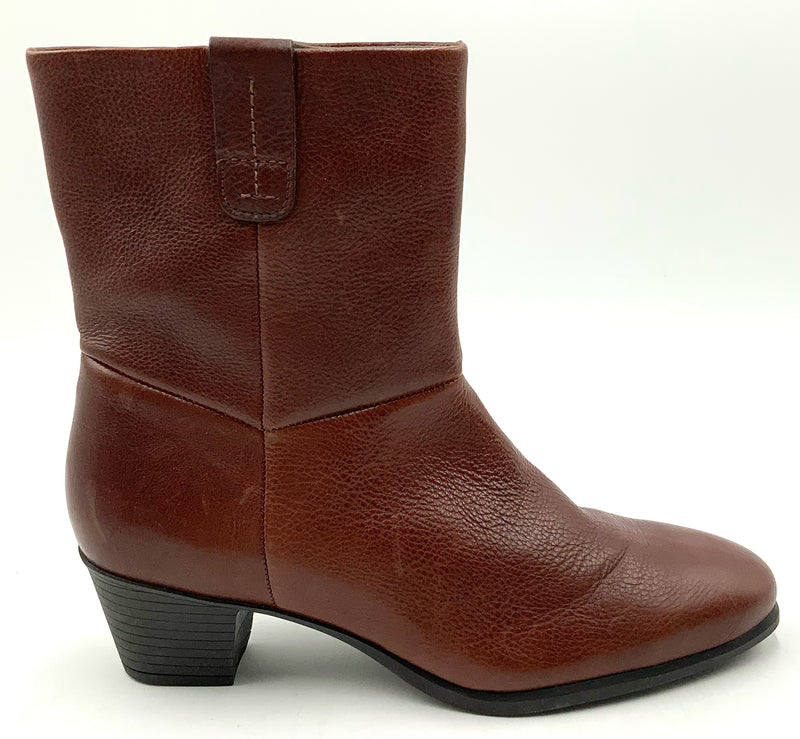 MUNRO Brown Leather Almond Toe Ankle Boots 8M