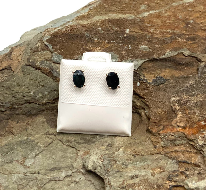 14kt Gold & Sapphire Stud Earrings