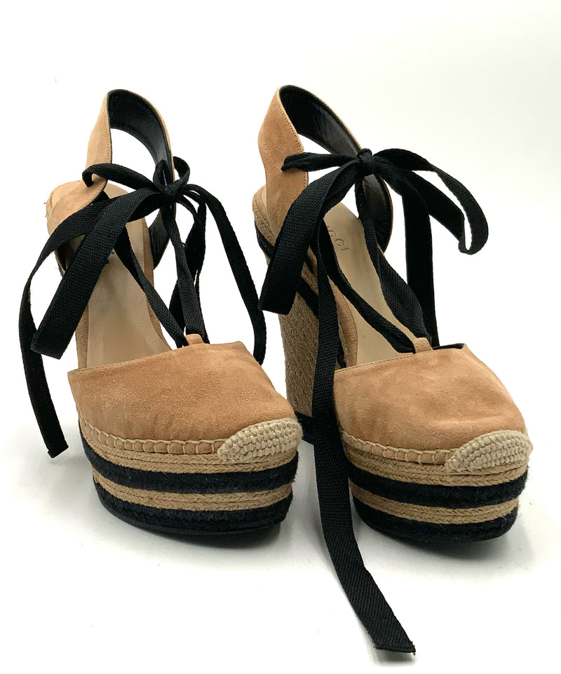 GUCCI Tan Suede Black Ribbon Tie Espadrille Wedges 38