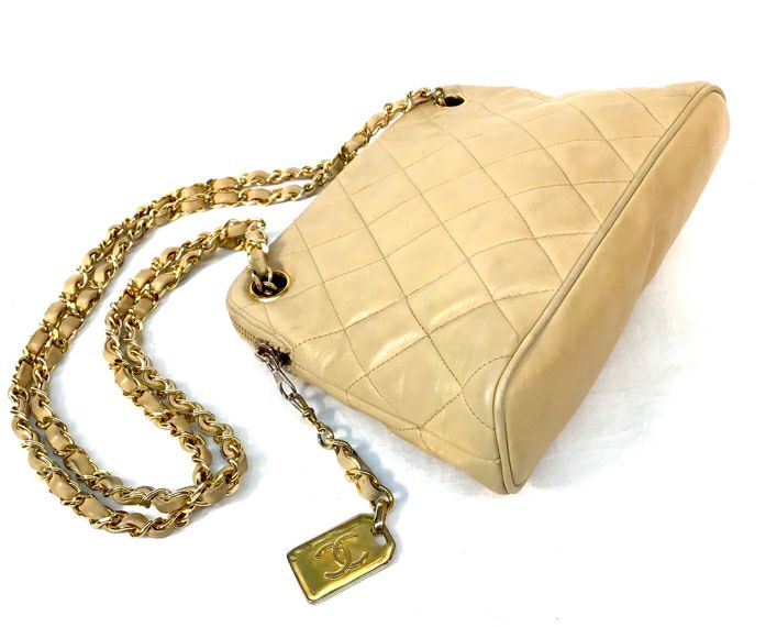 CHANEL Vintage Sand Quilted Leather Chain Strap Bag