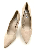 VINCE CAMUTO Beige Suede Puntolis Pointed Pumps 9.5