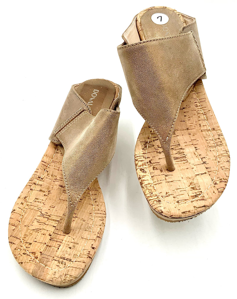 DONALD PLINER Tan Metallic/Cork Thong Wedge "Malonet"  Sandals 7