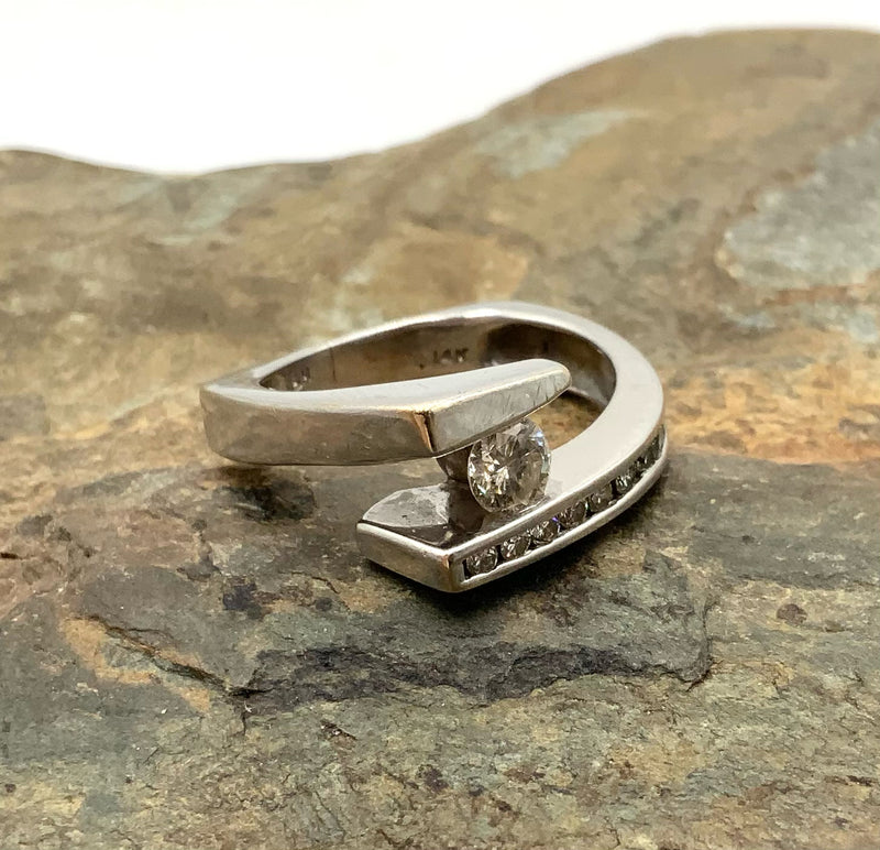 14kt Gold & Diamond Ring
