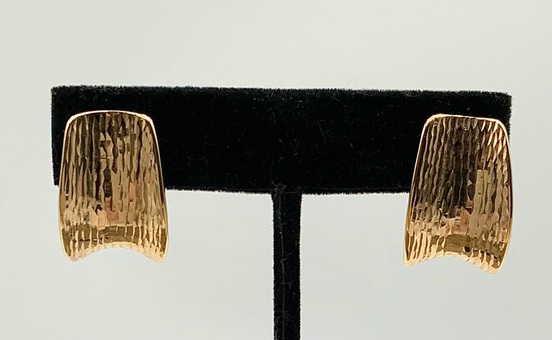 14kt Yellow Gold Hollow J-Shaped Textured Earrings