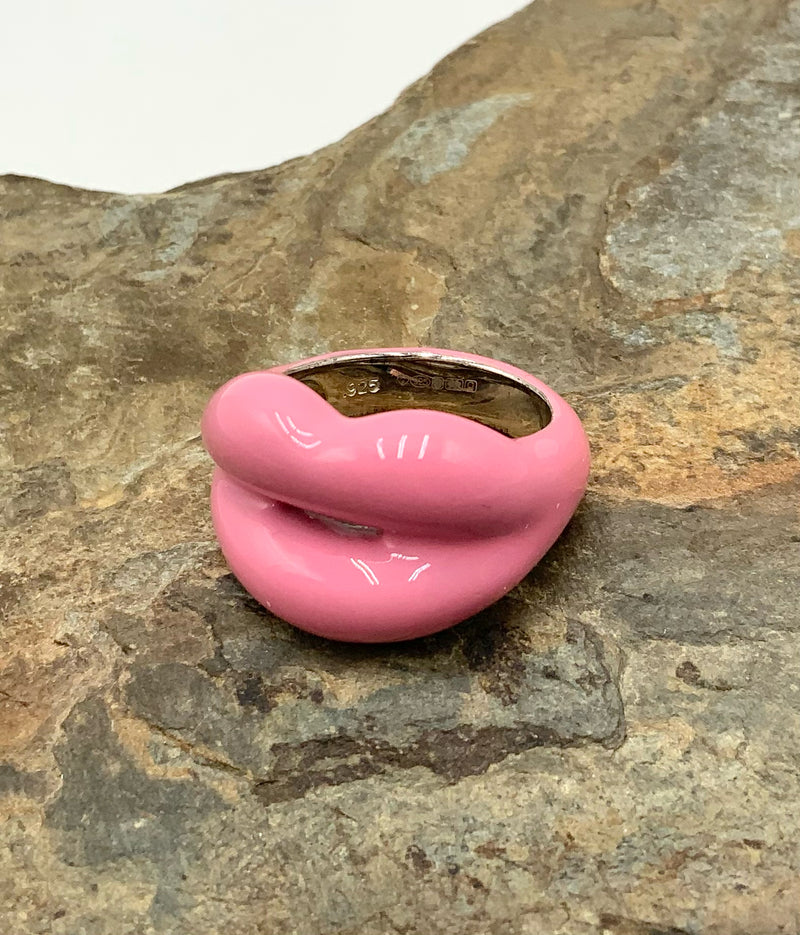 Solange Azagury-Partridge Sterling & Enameled Resin Hot Lips Ring