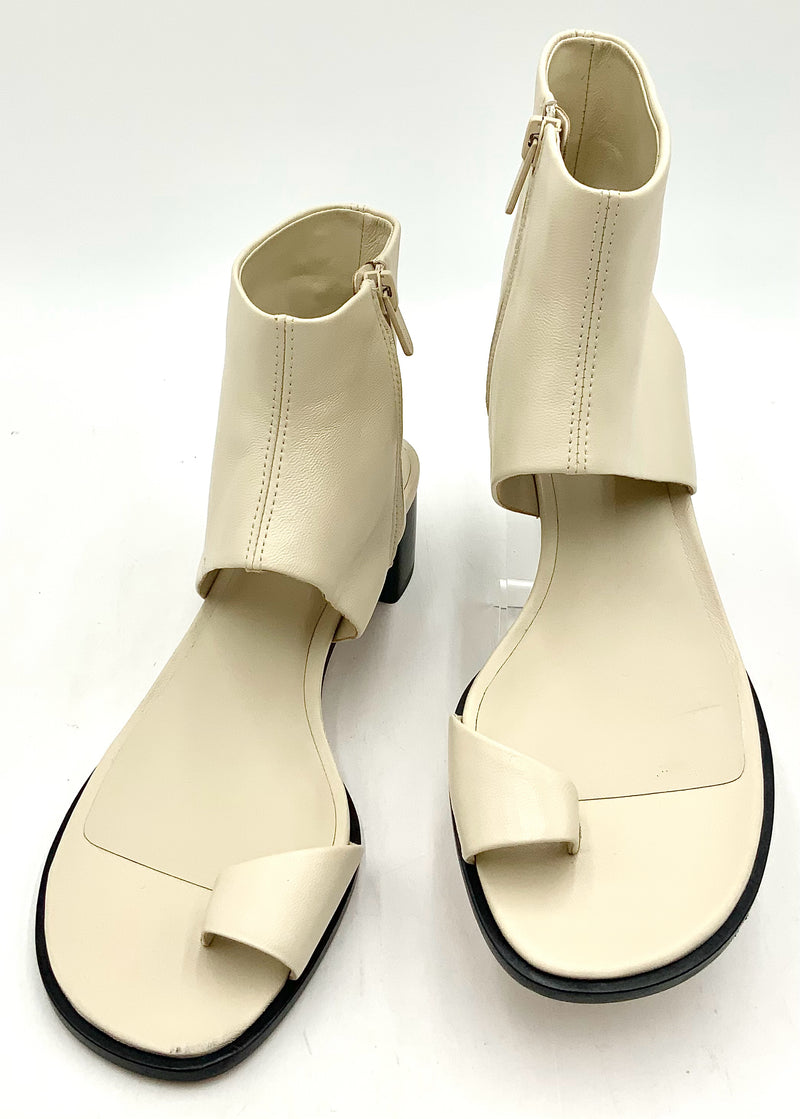 VINCE Moonlight Beige Leather Toe Ring Heels 8