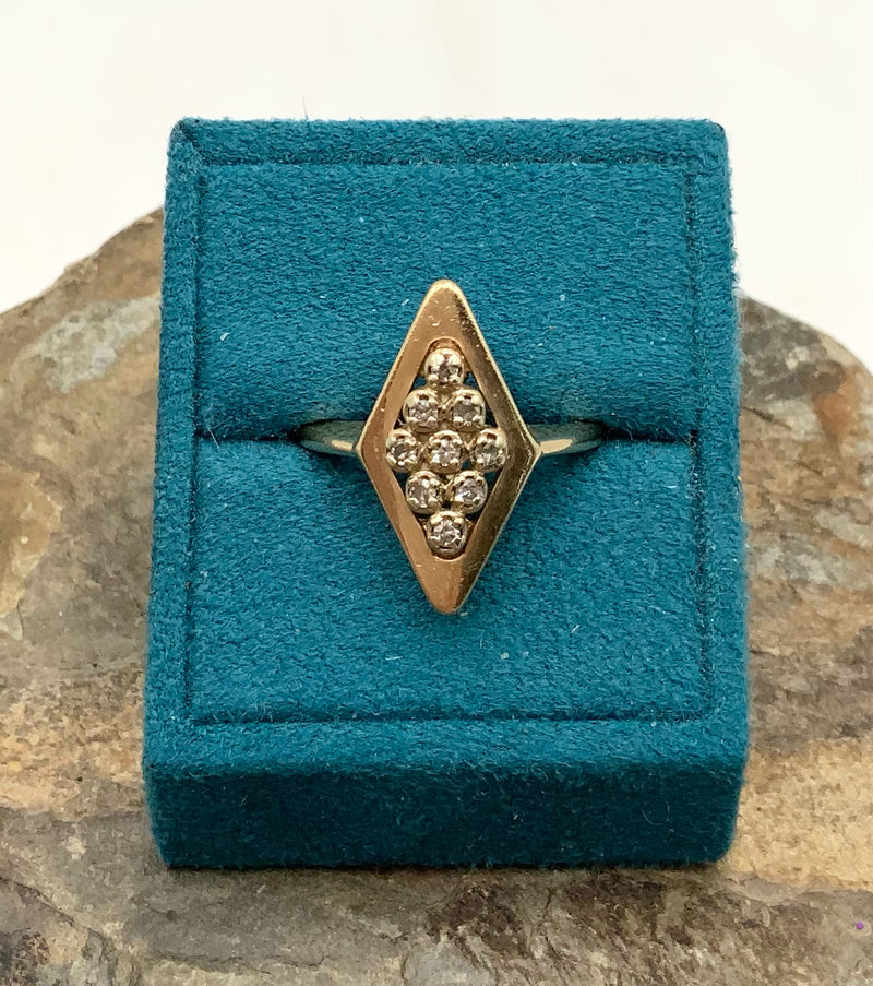 14kt Gold & Diamond Ring