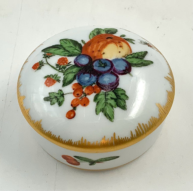 Mottahedeh Williamsburg Porcelain Trinket Box