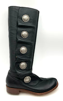 GEE WAWA Black Leather w/Silvertone Medallions Boots 7