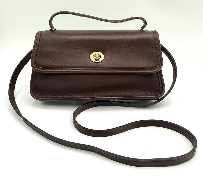 Discovering the Elegance of Coach Crossbody Dark Brown Bags