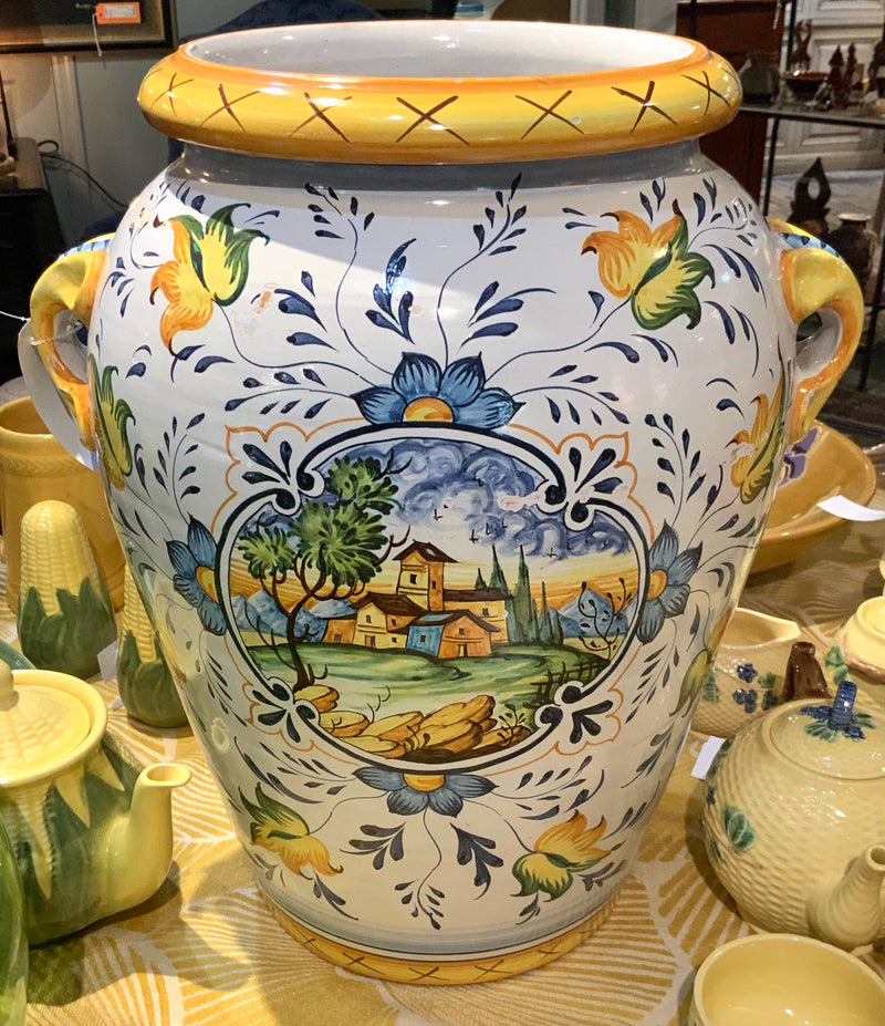 Handpainted Deruta Italian Pottery Urn