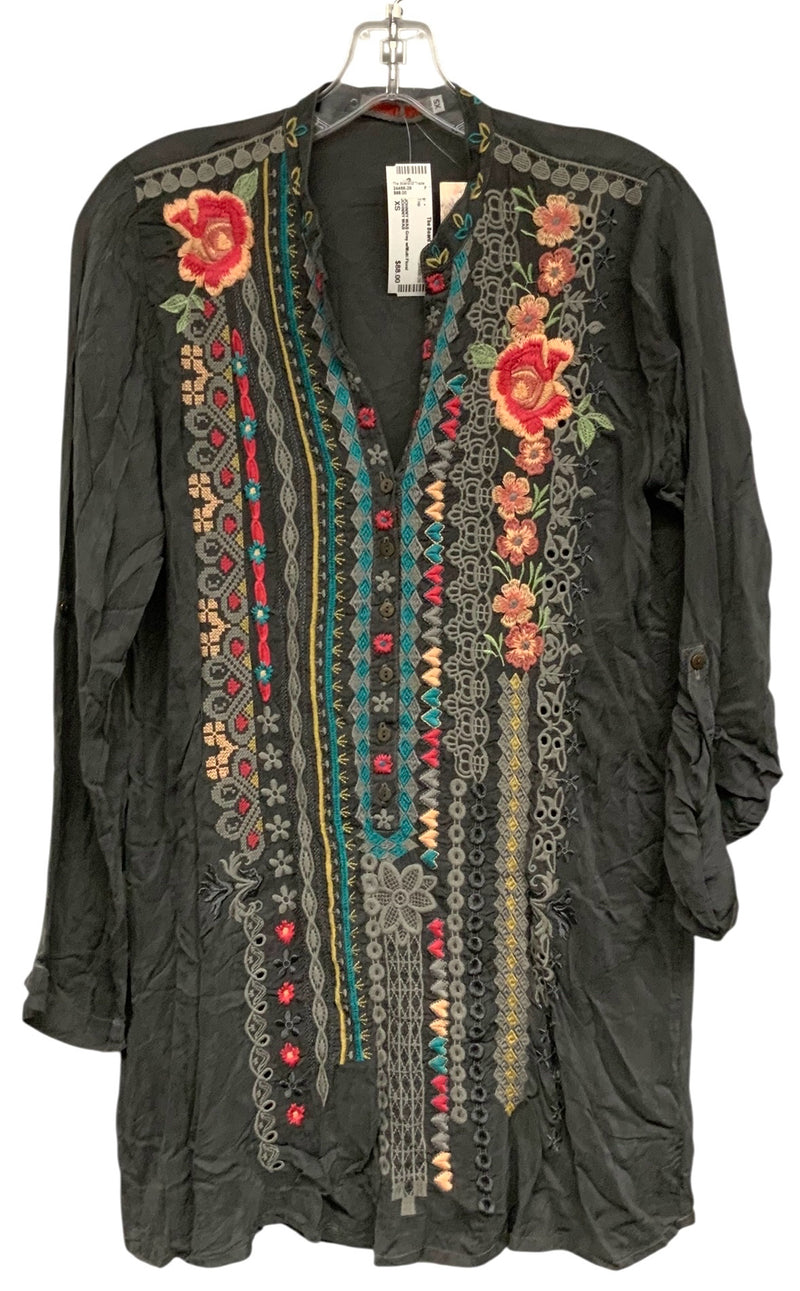 JOHNNY WAS Grey w/Multi Floral Embroid 1/2 B/D Tab Sleeve Top