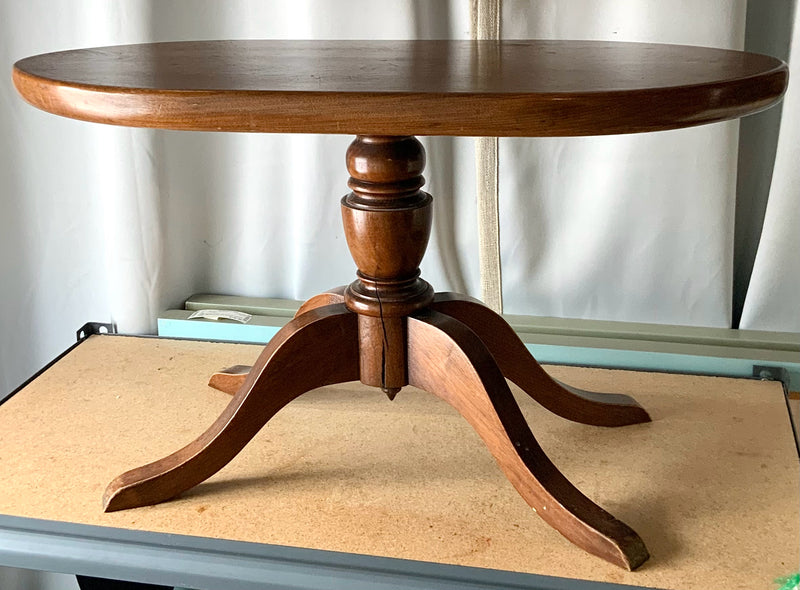 Antique Bird's Eye Maple Oval Mini Coffee Table