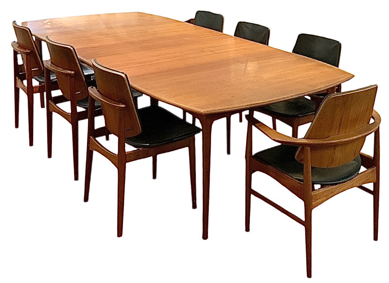 Mid Century Danish Modern Dining Table & Chairs