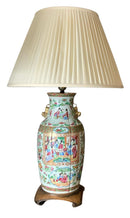 Vintage Chinese Porcelain Lamp