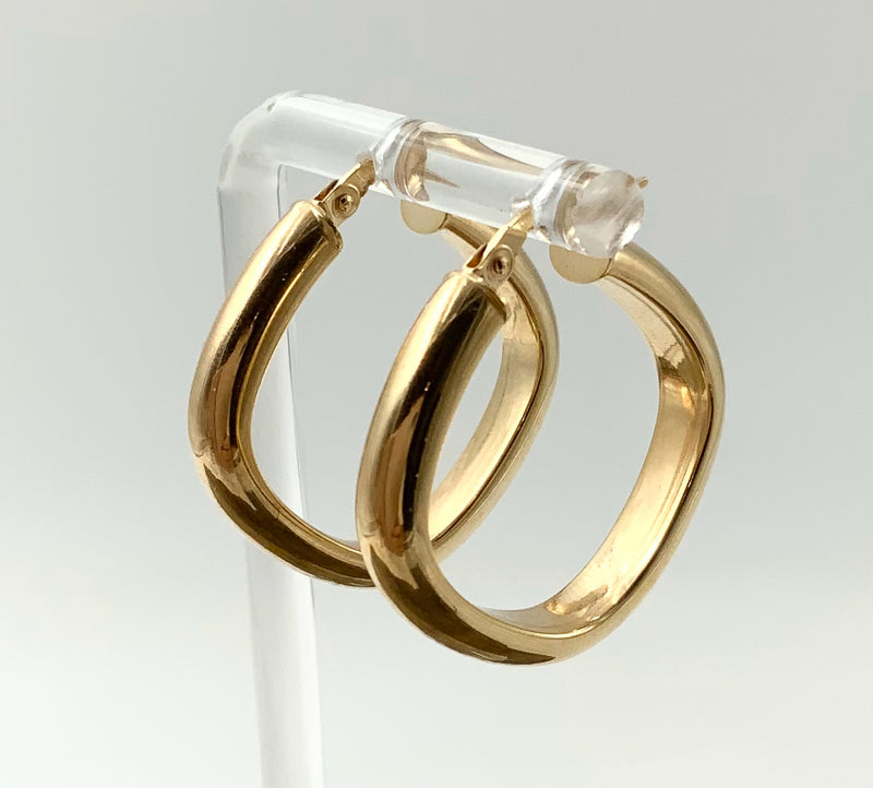 14kt Gold Hollow Square-Shaped Earrings