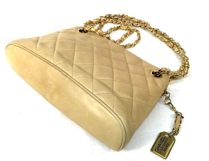 CHANEL Vintage Sand Quilted Leather Chain Strap Bag