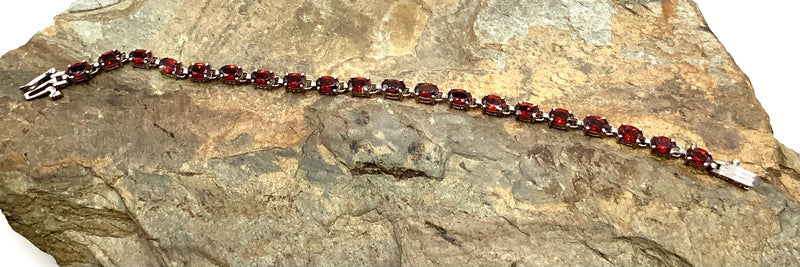 14kt Gold & Pyrope Garnet Bracelet
