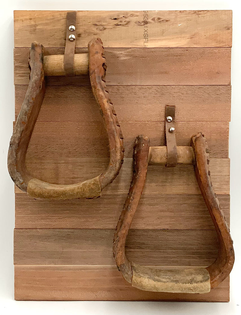 Wood Towel Holder with Stirrup Motif