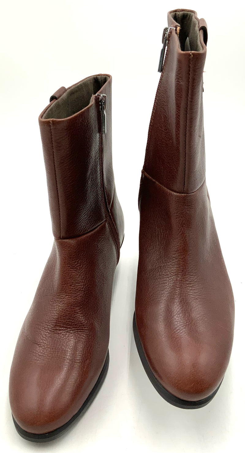 MUNRO Brown Leather Almond Toe Ankle Boots 8M