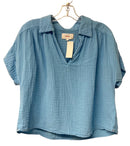 XIRENA Blue Crinkle Cotton Split Neck S/S Top