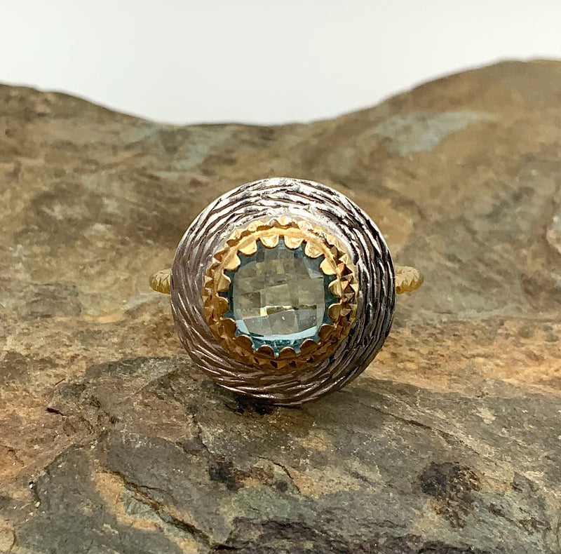 14kt Gold & Blue Topaz Ring
