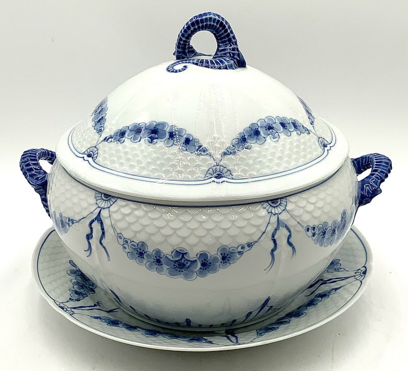 Bing & Grondahl Blue & White Porcelain Tureen