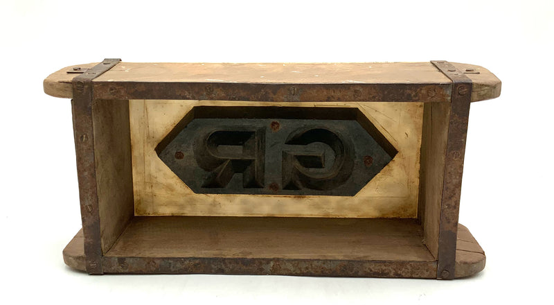 Antique Brick Mold