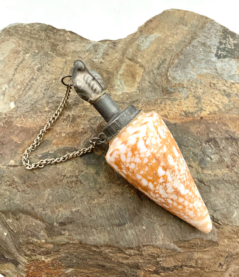 Vintage Seashell Perfumer with Drabber