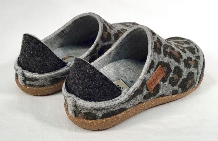 TAOS Charcoal Leo Wool Slip-On Shoes 6.5