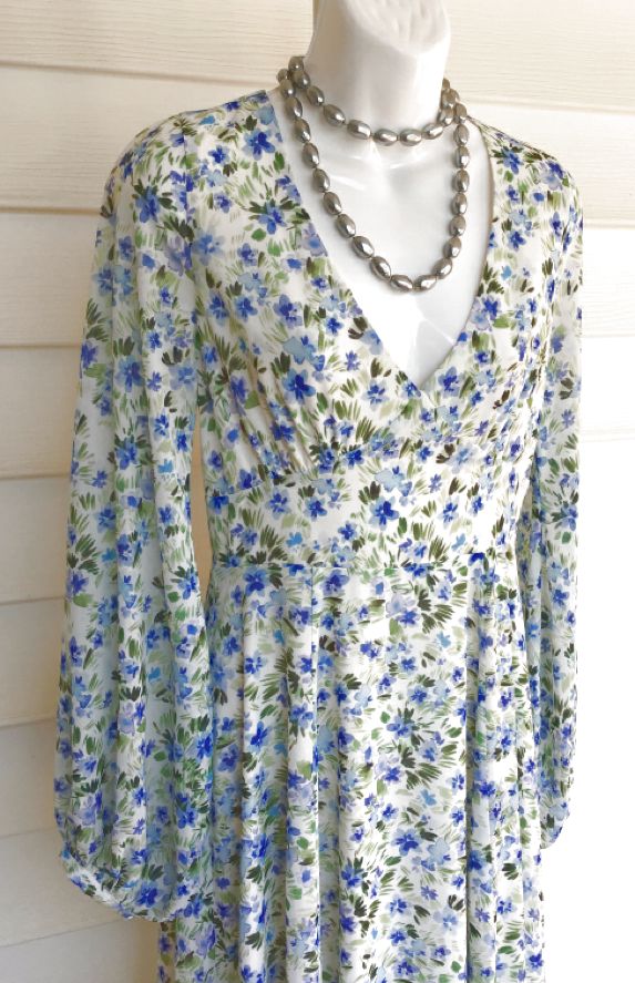 YUMI KIM Blue/White Floral V-Neck L/S Maxi Dress